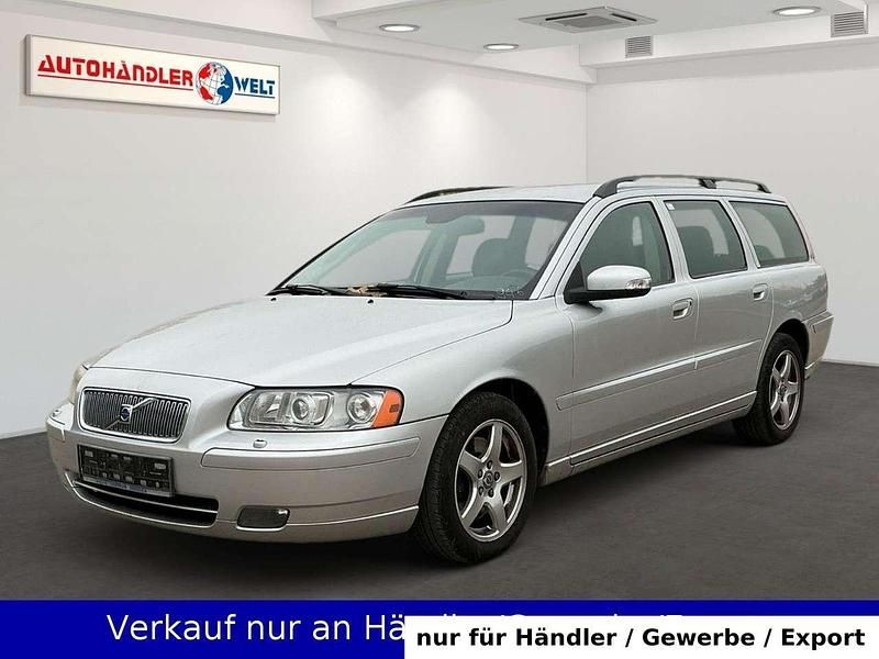 Silber Gebraucht 2007 Volvo V70 Comfort Kombi | 5.299 € (Fairer Preis) - Bild 1/3