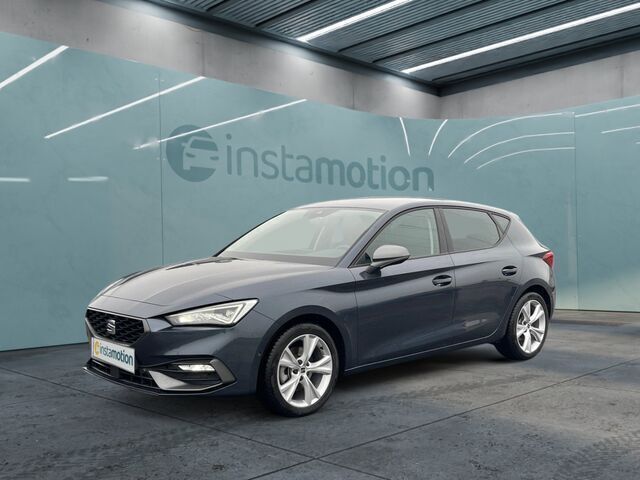 Grau Gebraucht 2024 Seat Leon FR Limousine | 22.942 € (Fairer Preis) - Bild 1/2