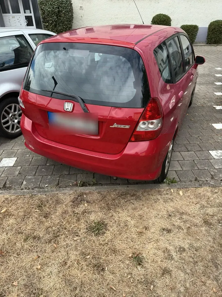 Gebraucht Honda Jazz 78 PS (57 kW) 2006 Rot Kleinwagen