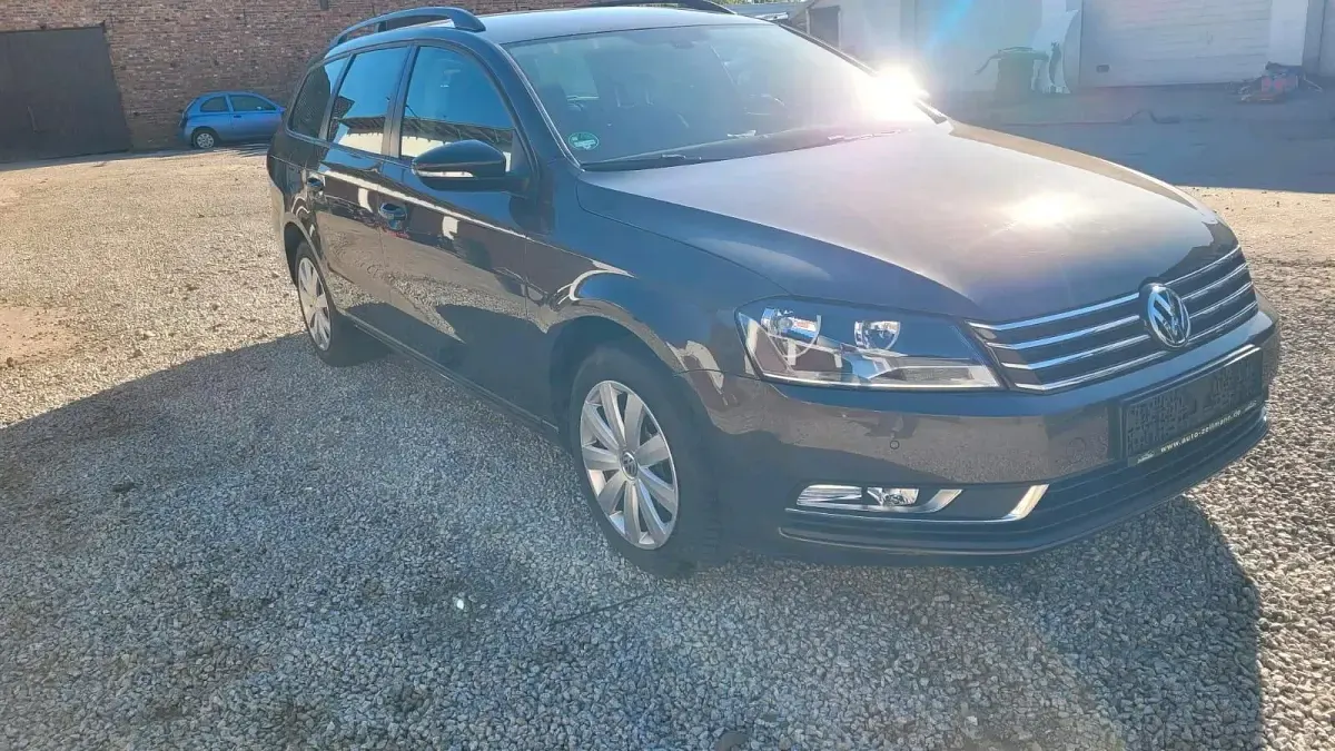 Gebraucht VW Passat 150 PS (110 kW) 2012 Braun Kombi