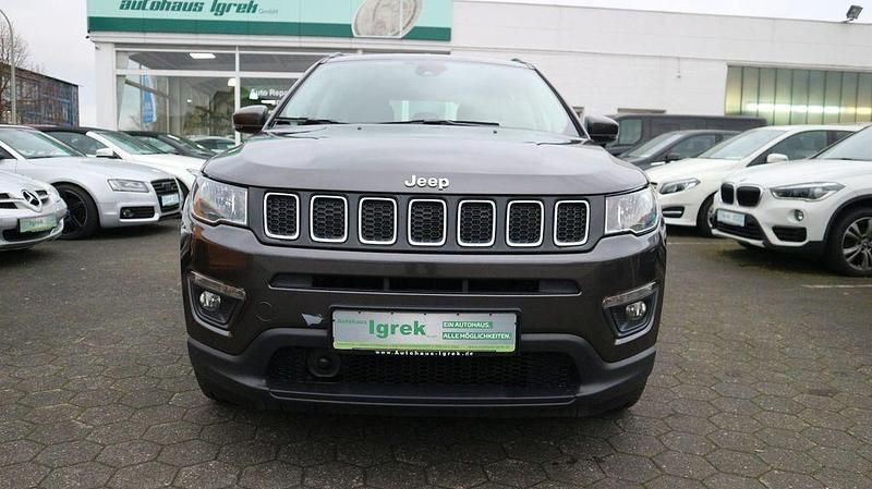 Gebraucht Jeep Compass Longitude 140 PS (102 kW) 2000 Granite crystal SUV