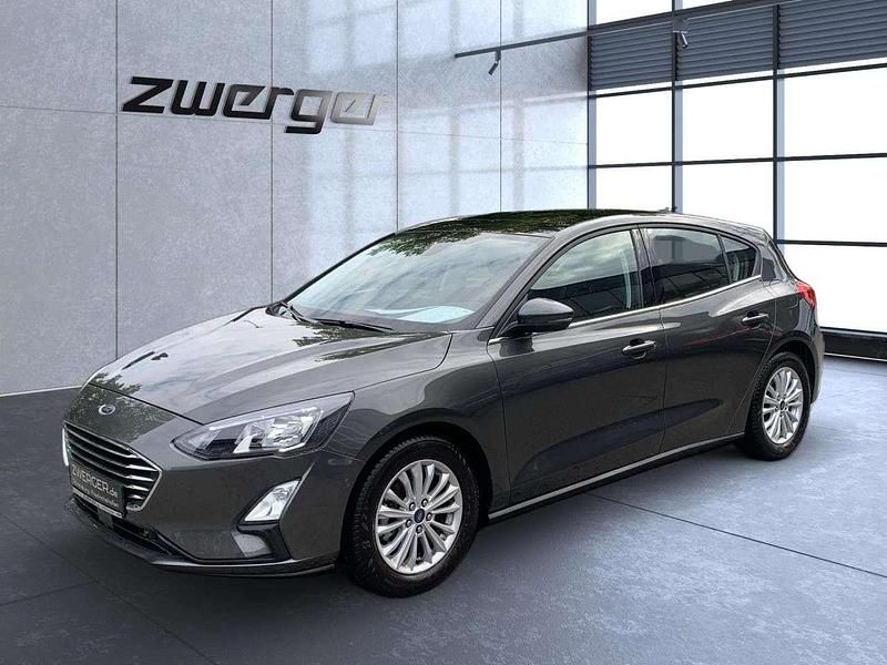 Gebraucht Ford Focus Titanium 125 PS (91 kW) 2021 Grau Limousine