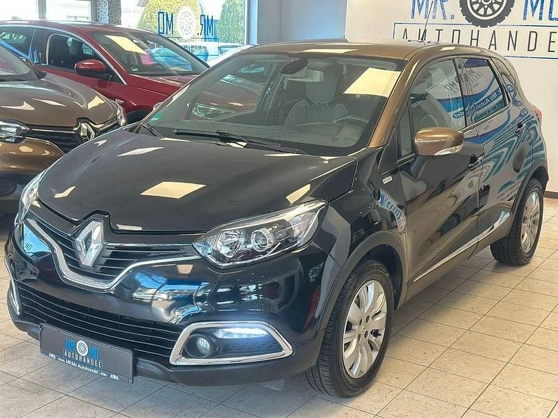 Second-hand Renault Captur Elysee 110 CP (80 kW) 2015 Negru SUV