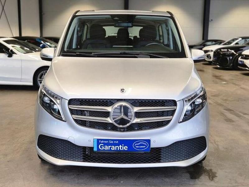 Gebraucht Mercedes V250 190 PS (139 kW) 2023 Silber Van / Kleinbus