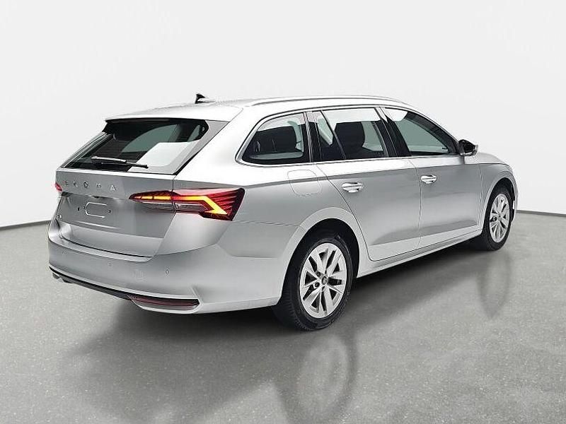 Gebraucht Skoda Octavia Selection 150 PS (110 kW) 2025 Silber Kombi