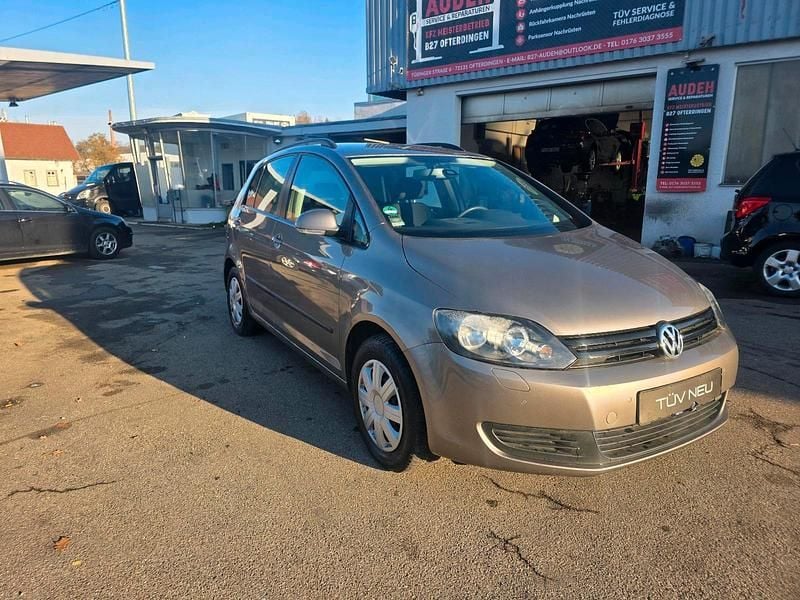 Braun Gebraucht 2012 VW Golf VII Kleinwagen | 6.999 € (Guter Preis) - Bild 1/4