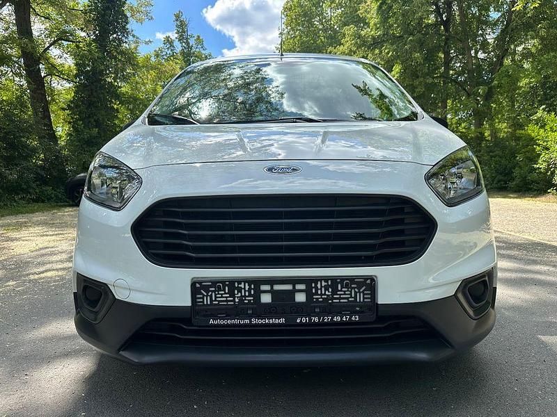 Gebraucht Ford Transit 75 PS (55 kW) 2022 Weiß Van / Kleinbus