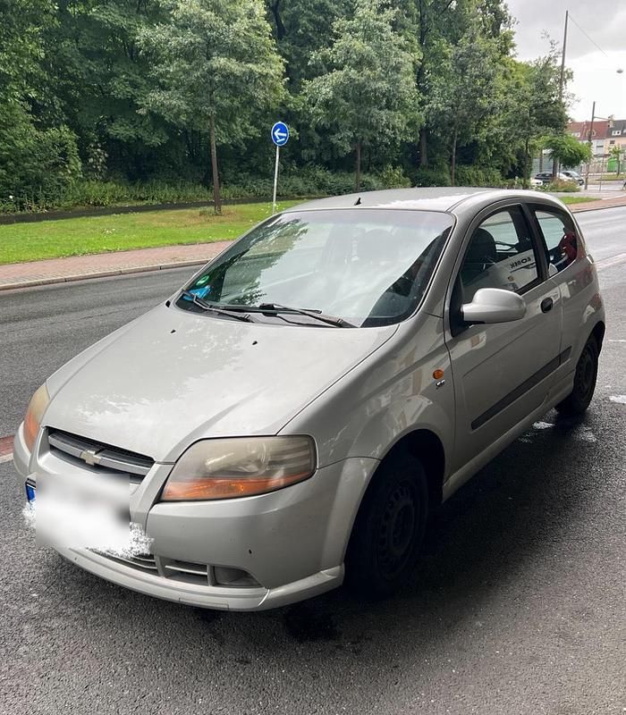 Silber Gebraucht 2005 Chevrolet Kalos Kleinwagen | 350 € - Bild 1/3