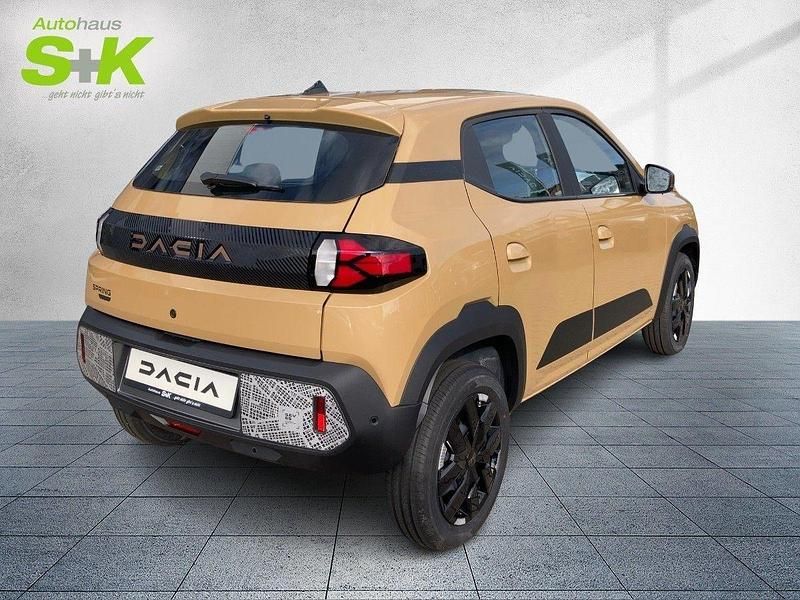 Używany Dacia Spring Extreme 48 kW (66 KM) 2025 Beżowy Hatchback