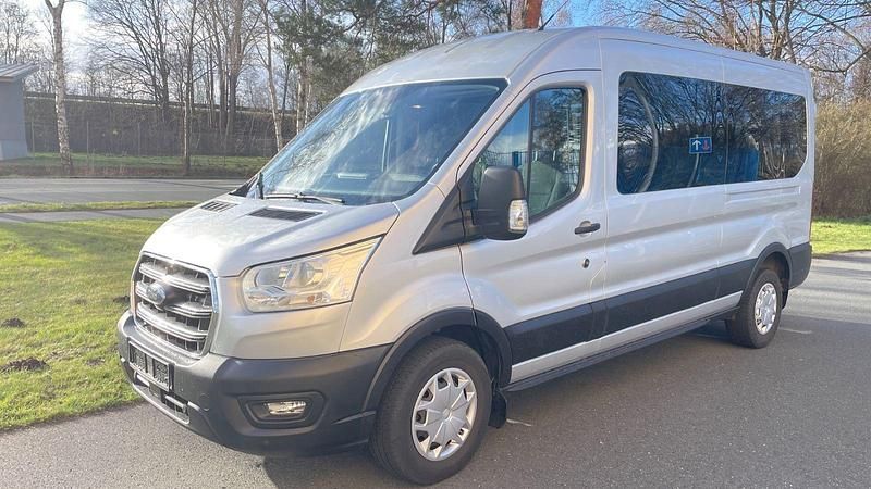 Gebraucht Ford Transit 131 PS (96 kW) 2019 Silber Limousine