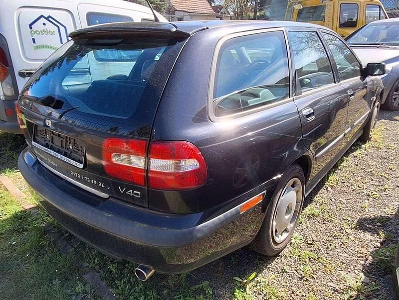 Occasion Volvo V40 136 ch (100 kW) 2002 Noir Break
