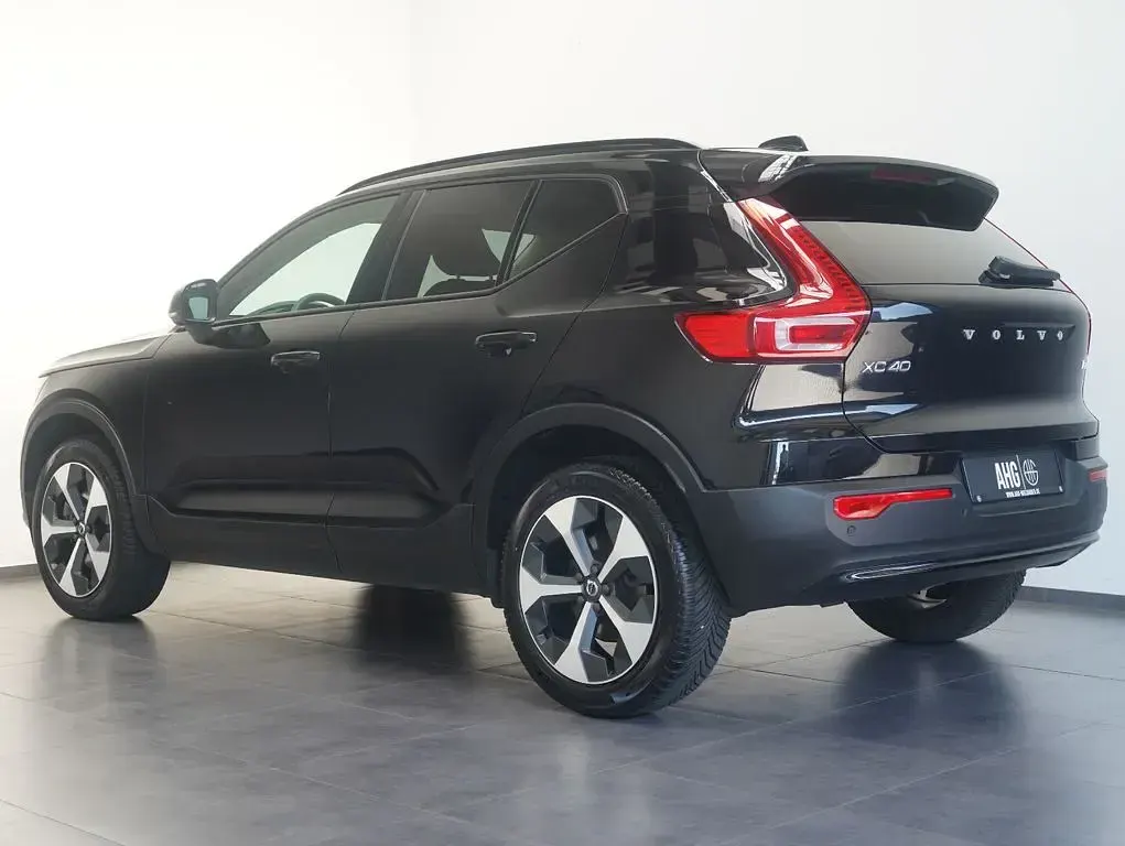 Gebraucht Volvo XC40 Plus 197 PS (144 kW) 2024 Schwarz SUV