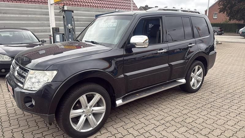 Schwarz Gebraucht 2008 Mitsubishi Pajero SUV | 9.200 € (Superpreis) - Bild 1/4