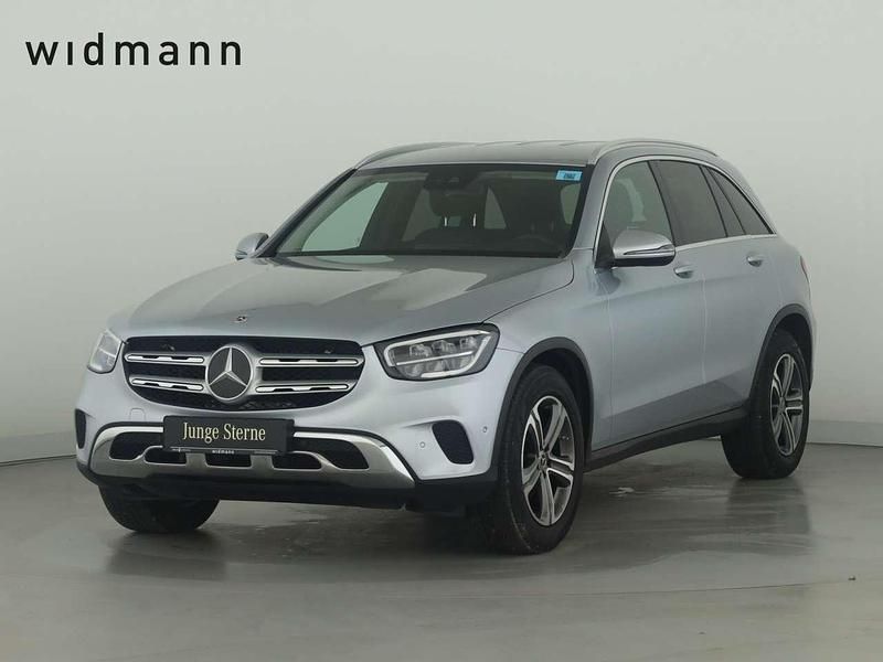 Gebraucht Mercedes GLC200 197 PS (144 kW) 2021 Metalliclack hightechsilber SUV