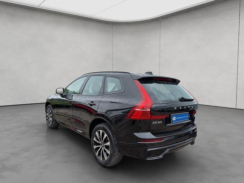 Gebraucht Volvo XC60 Plus 197 PS (144 kW) 2024 Onyx black SUV