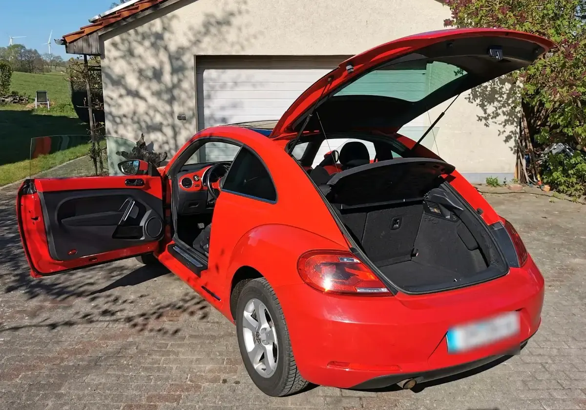 Gebraucht VW Beetle 105 PS (77 kW) 2012 Rot Kleinwagen