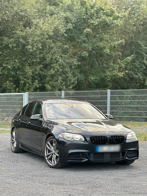 Schwarz Gebraucht 2014 BMW M550 Limousine | 20.999 € (Etwas zu teuer) - Bild 1/4