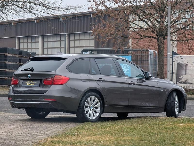 Gebraucht BMW 320 Performance 184 PS (135 kW) 2013 Grau Kombi