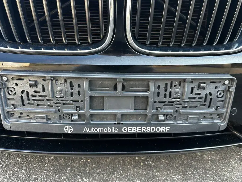 Gebraucht BMW 118 Performance 136 PS (100 kW) 2019 Schwarz Limousine