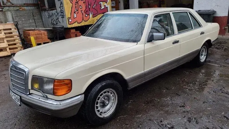 Gebraucht Mercedes 500 231 PS (169 kW) 1983 Gelb Limousine