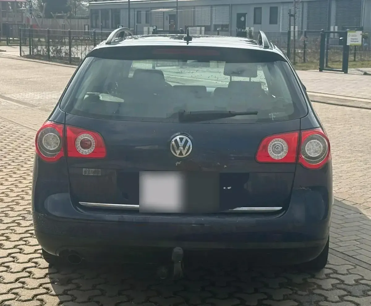 Second-hand VW Passat 115 CP (84 kW) 2006 Albastru Break