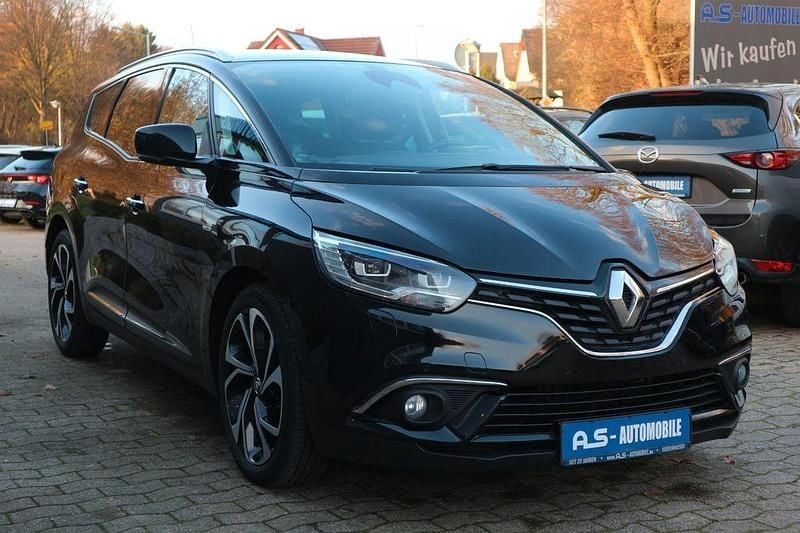 Schwarz Gebraucht 2017 Renault Grand Scénic IV Bose Edition Van / Kleinbus | 12.900 € (Etwas zu teuer) - Bild 1/4