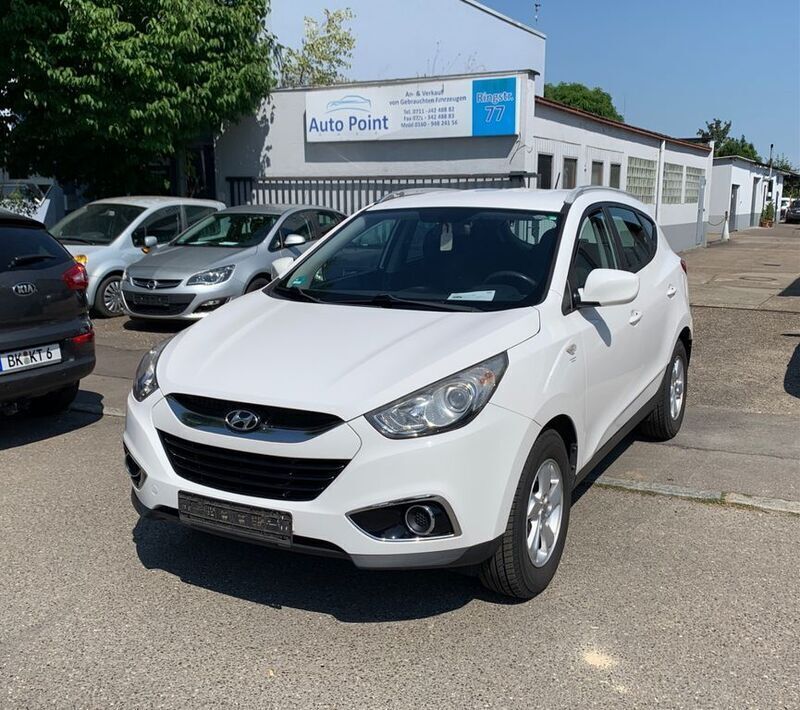Weiß Gebraucht 2011 Hyundai ix35 Comfort SUV | 4.600 € (Superpreis) - Bild 1/4
