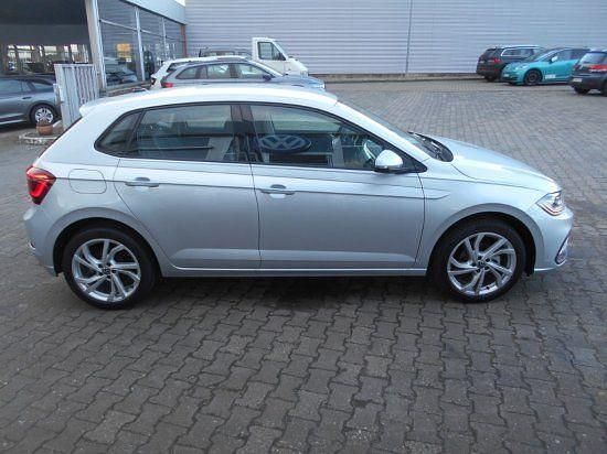 Gebraucht VW Polo Style 95 PS (69 kW) 2023 Silber Limousine
