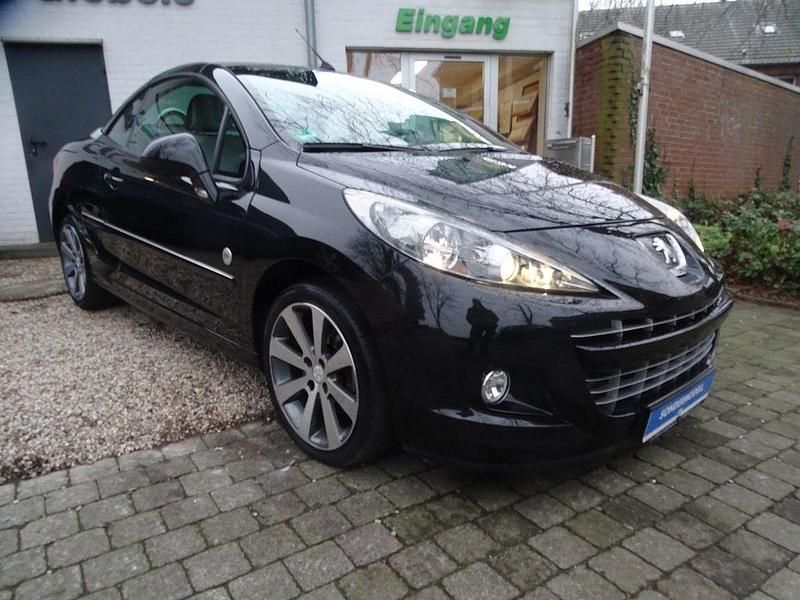Schwarz Gebraucht 2014 Peugeot 207 CC Roland Garros Cabrio | 7.300 € (Etwas zu teuer) - Bild 1/4