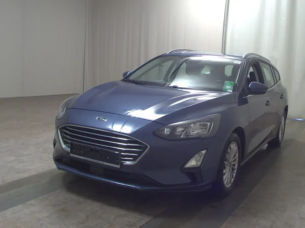 Usado Ford Focus Titanium 125 CV (91 kW) 2021 Azul Berlina