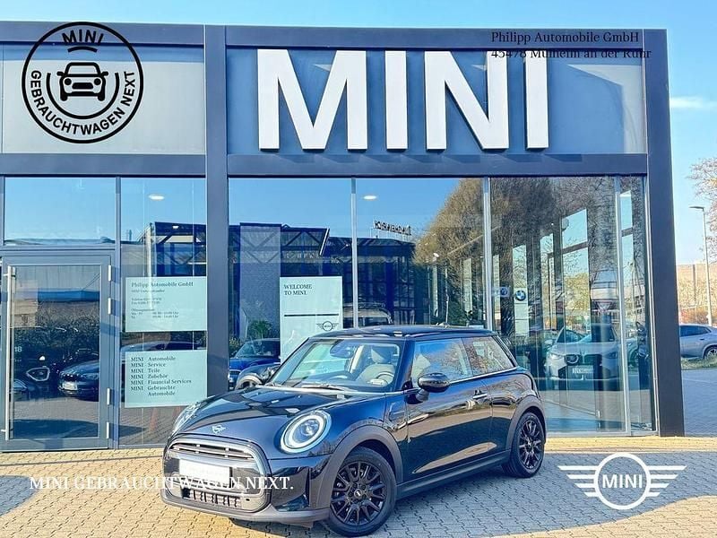 Gebraucht Mini Cooper Classic 136 PS (100 kW) 2023 Schwarz Kleinwagen