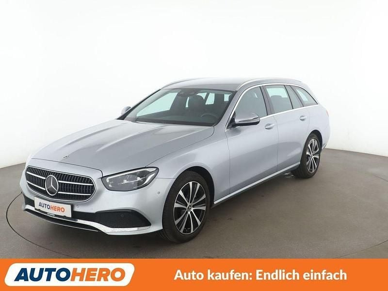 Grau Gebraucht 2023 Mercedes E300 Avantgarde Limousine | 36.090 € (Superpreis) - Bild 1/3