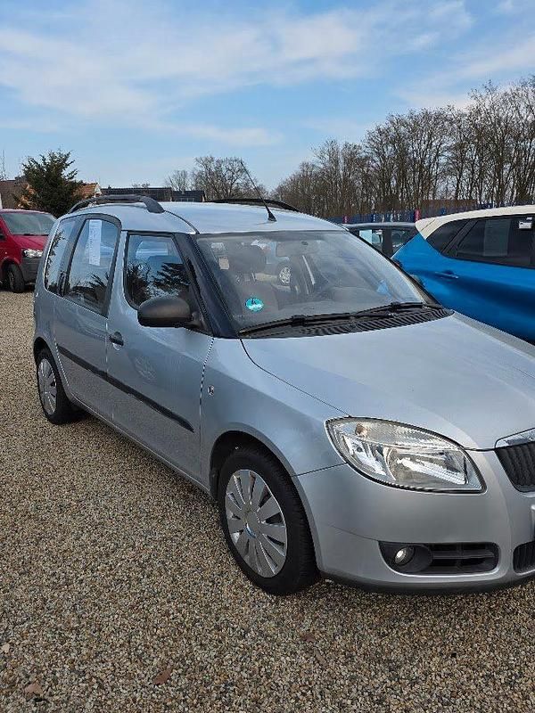 Gebraucht Skoda Roomster 70 PS (51 kW) 2009 Silber Van / Kleinbus