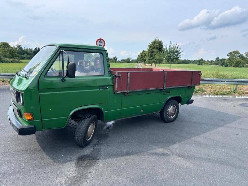 Grün Gebraucht 1988 VW T3 Van | 10.000 € - Bild 1/4