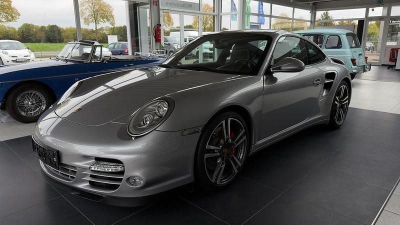 Silber Gebraucht 2010 Porsche 911 Turbo Coupé | 89.000 € (Guter Preis) - Bild 1/4
