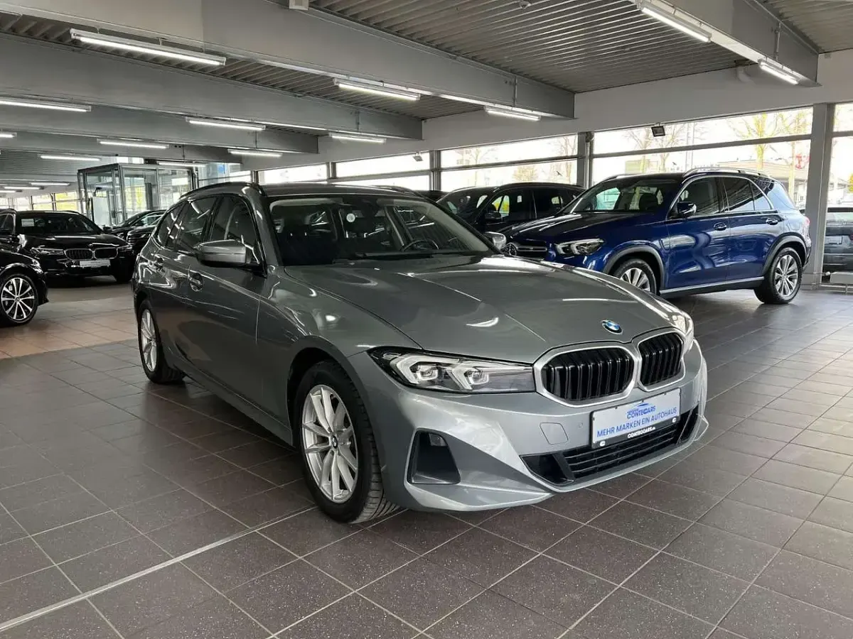 Gebraucht BMW 320 Shadowline 190 PS (139 kW) 2023 Grau Kombi