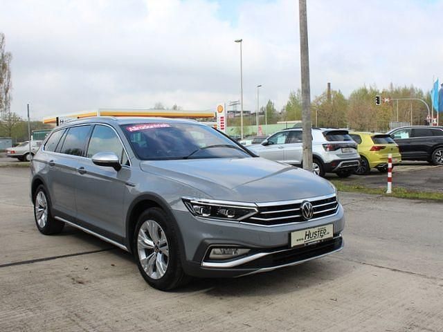 Gebraucht VW Passat Alltrack 200 PS (147 kW) 2023 Mondsteingrau 7319 Kombi