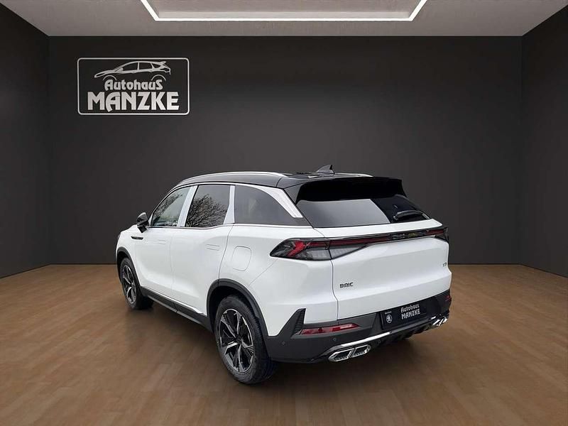 Gebraucht Baic X75 177 PS (130 kW) 2025 Weissmetallic SUV