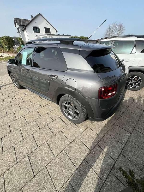 Gebraucht Citroën C4 PureTech 82 PS (60 kW) 2018 Platinumgrau SUV