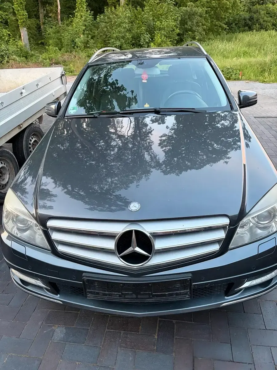 Gebraucht Mercedes C250 204 PS (150 kW) 2010 Grau Kombi
