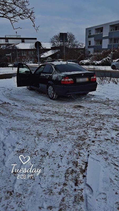 Usata BMW 325 192 CV (141 kW) 2002 Blu Berlina