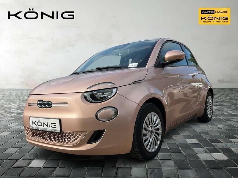 Rose gold (5cf) Gebraucht 2023 Fiat 500e Kleinwagen | 19.998 € (Guter Preis) - Bild 1/4