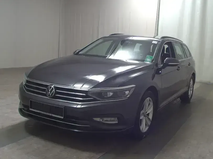 Gebraucht VW Passat Pro 200 PS (147 kW) 2022 Grau Kombi