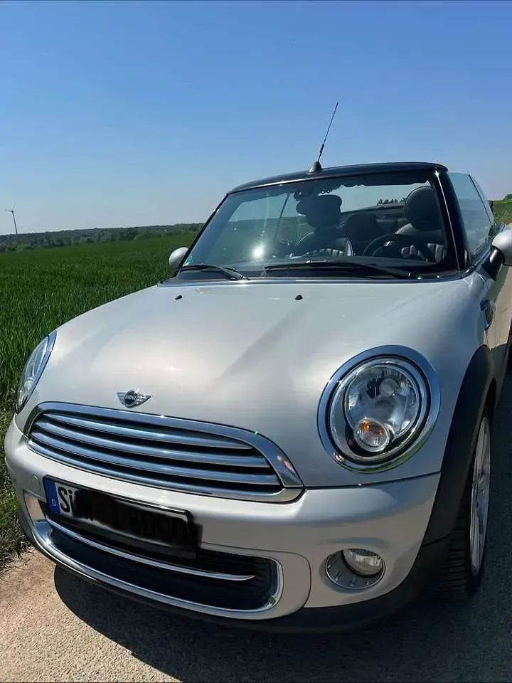 Gebraucht Mini Cooper 122 PS (89 kW) 2014 Weiß Kleinwagen