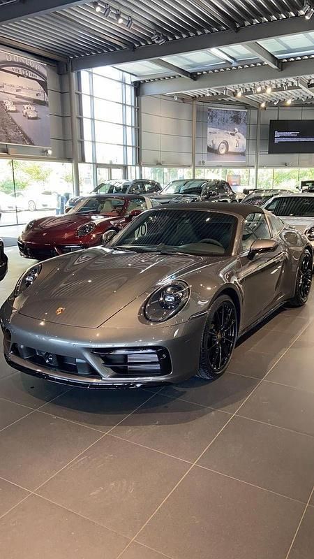 Grau Gebraucht 2021 Porsche 911 Targa 4S Cabrio | 167.000 € (Fairer Preis) - Bild 1/4