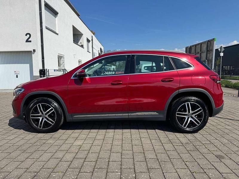 Usata Mercedes GLA200 163 CV (119 kW) 2021 Rosso SUV
