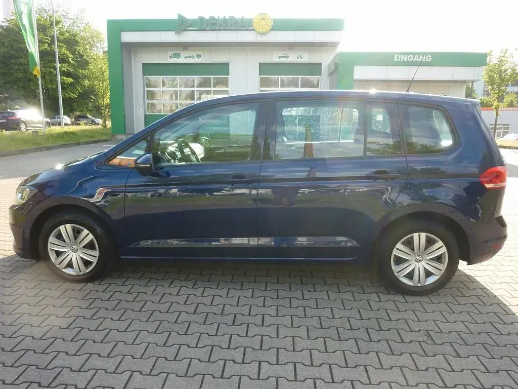 Gebraucht VW Touran Highline 150 PS (110 kW) 2019 Blau Van / Kleinbus