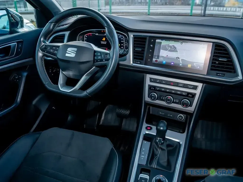 Gebraucht Seat Ateca 4Drive 190 PS (139 kW) 2022 Lava blau SUV