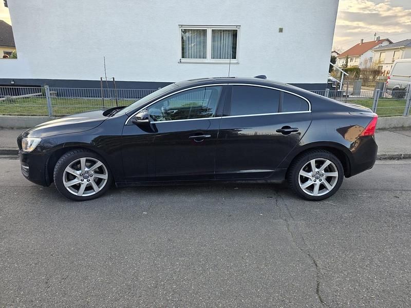 Second-hand Volvo S60 2014 Negru Berlinǎ