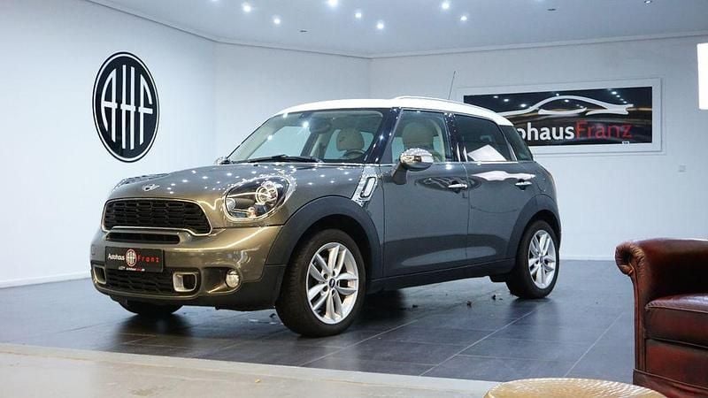 Grau Gebraucht 2012 Mini Cooper S Countryman SUV | 4.497 € - Bild 1/4